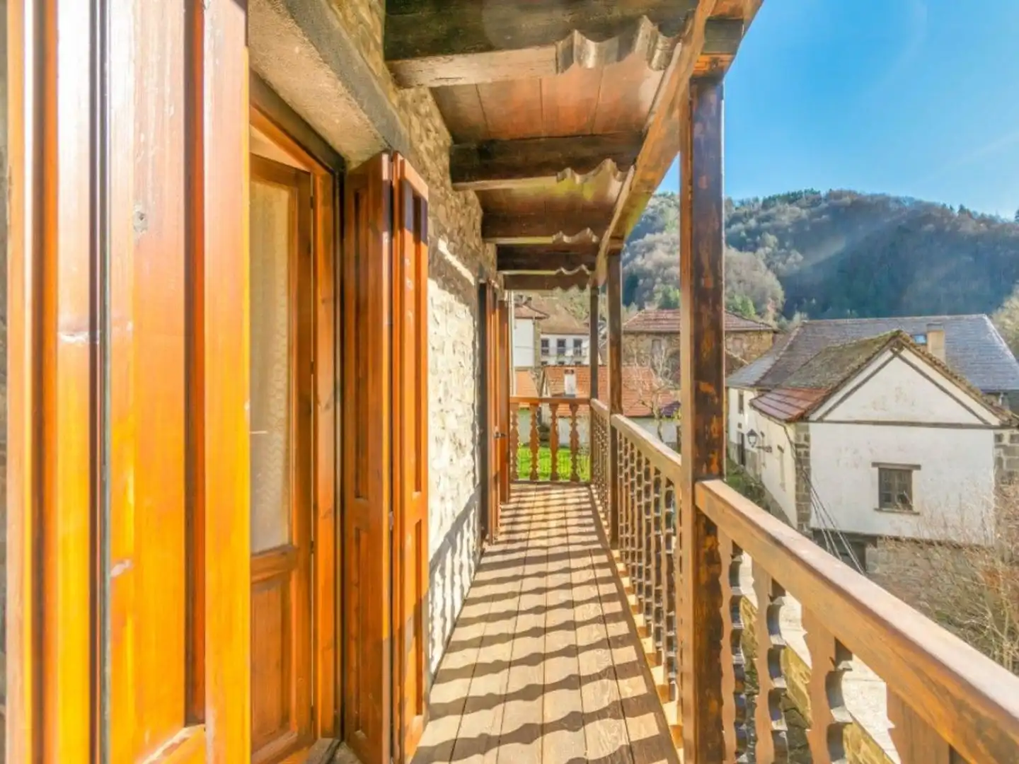 Balcony of Country homes for sale in Uztárroz / Uztarroze