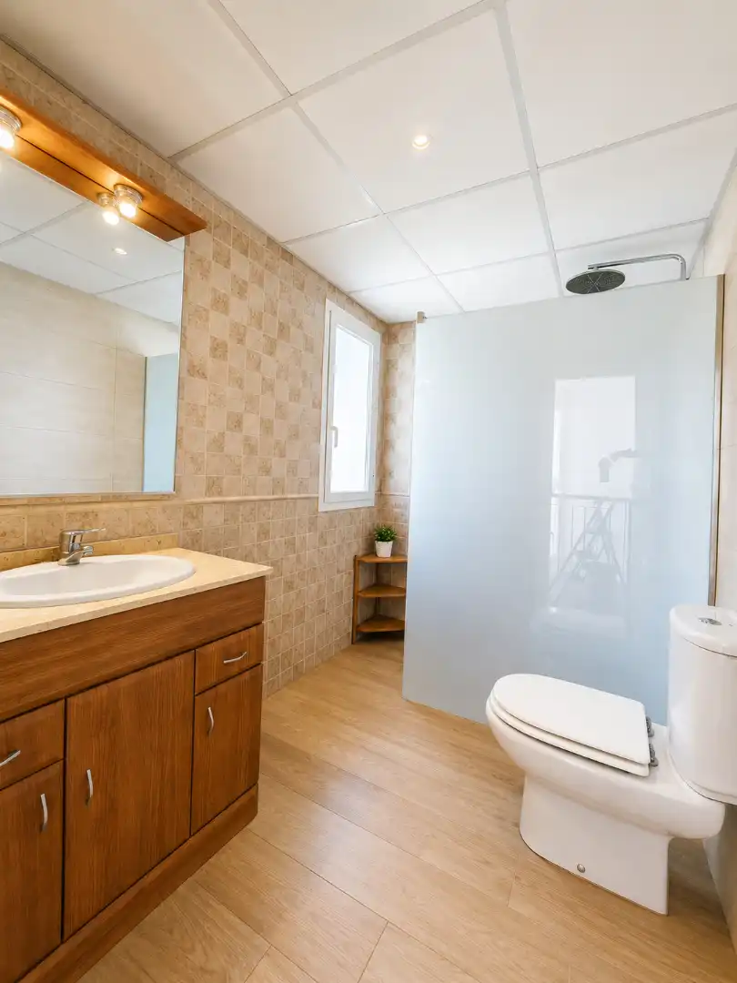 Bathroom of Detached homes for rent in Mutxamel  with Air Conditioner, Heating and Private garden