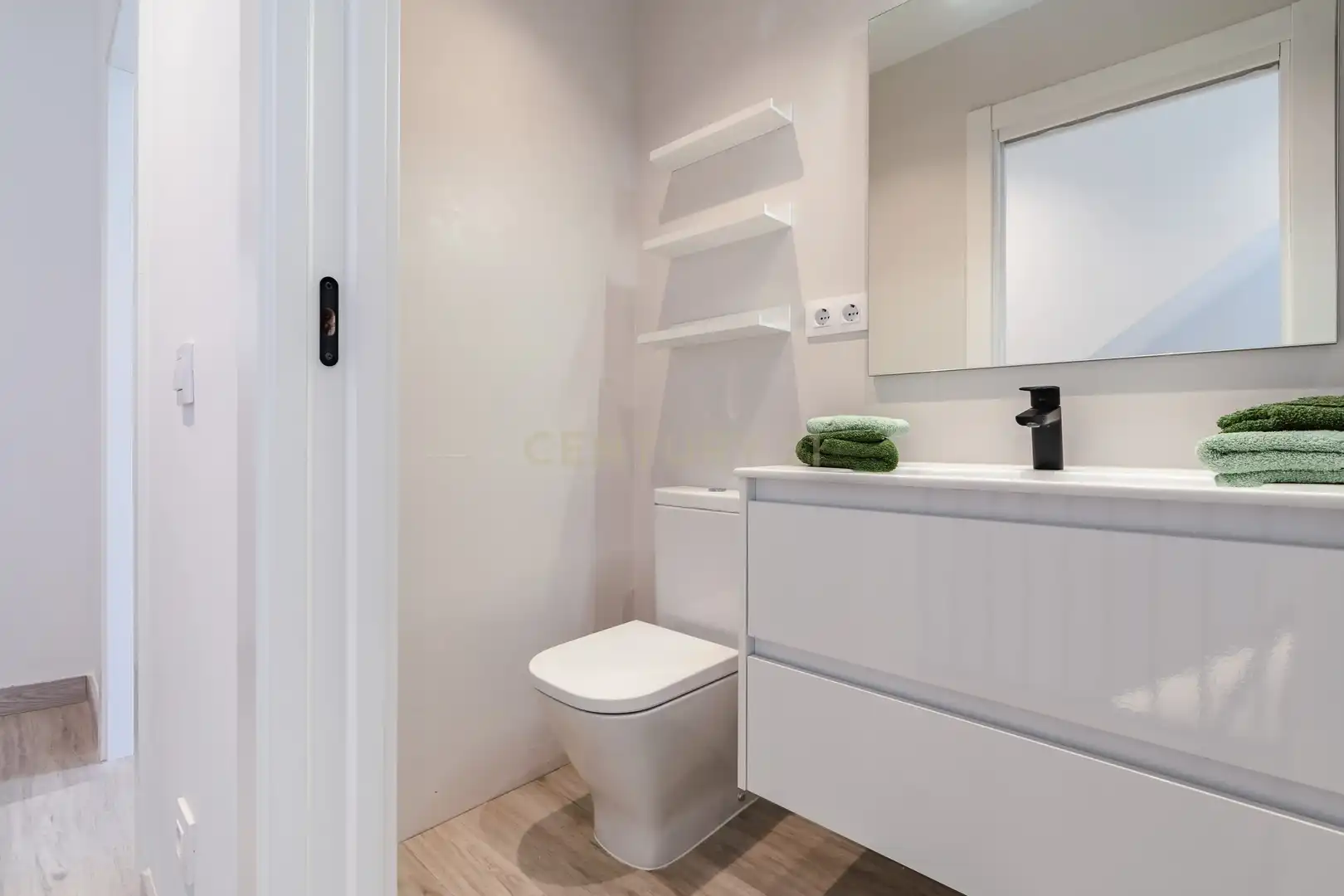 Baño de Casa o chalet en venta en Vilanova i la Geltrú con Aire acondicionado y Alarma