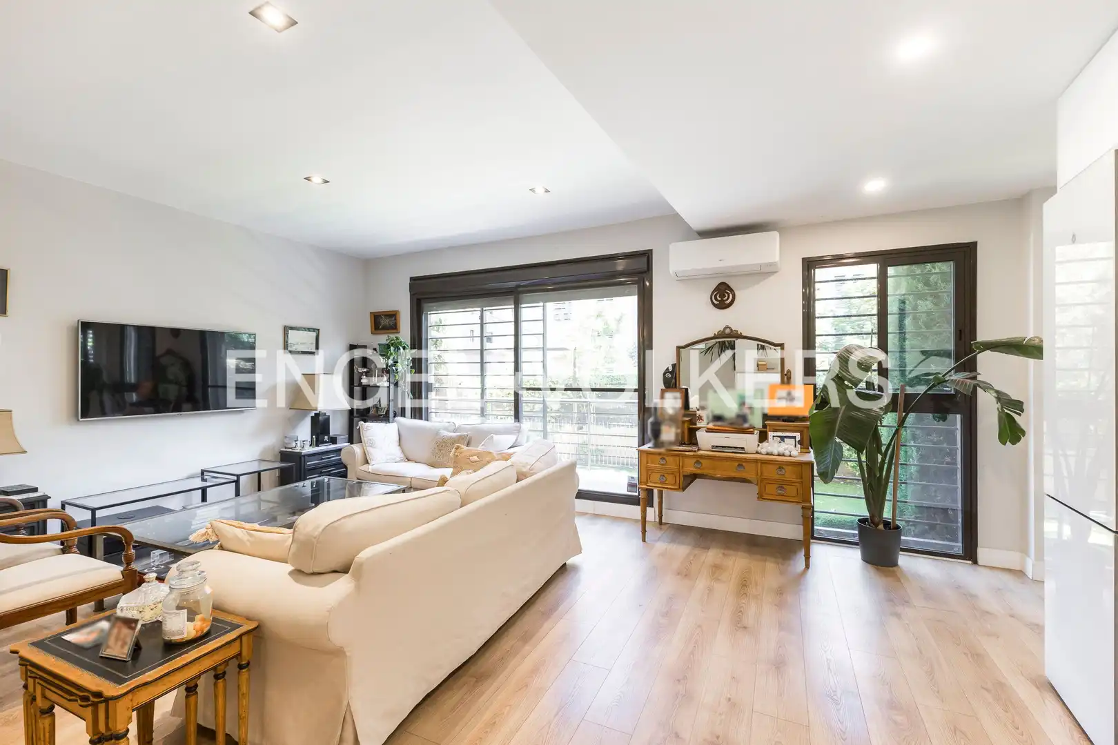 Exterior view of Apartments for sale in Madrid  with Air Conditioner, Heating and Private garden