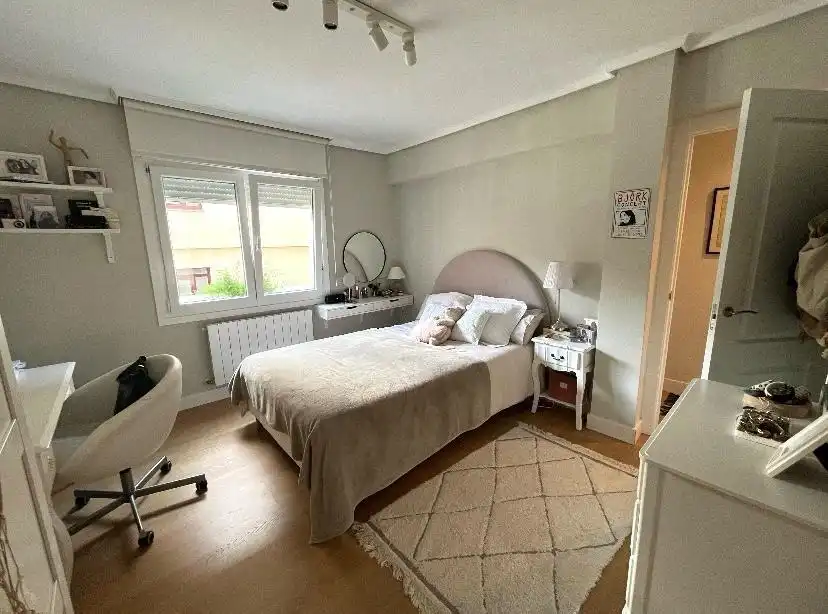 Bedroom of Flat for sale in Getxo   with Heating and Storage room