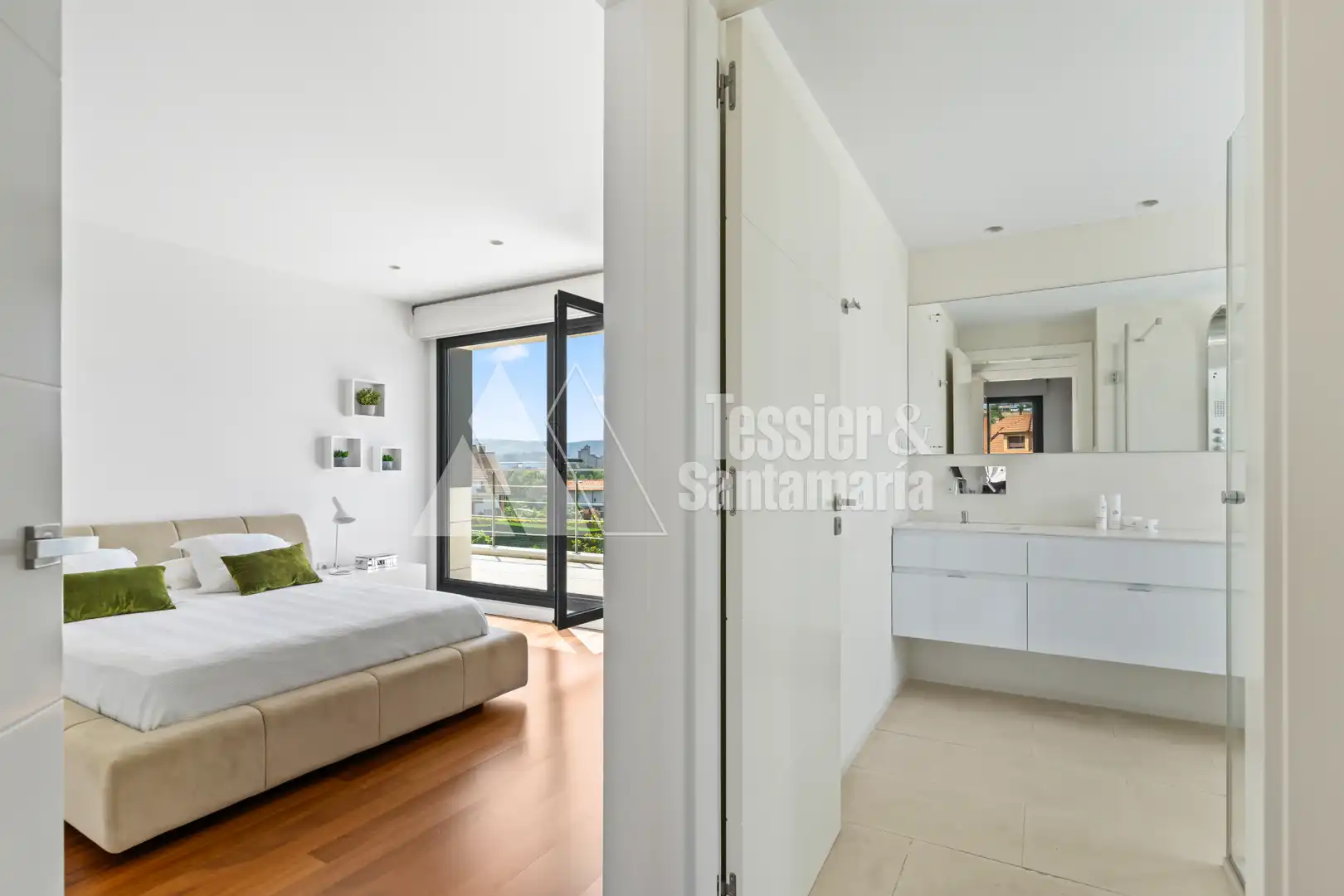 Habitación de Casa o chalet en venta en Gijón  con Calefacción, Jardín privado y Terraza