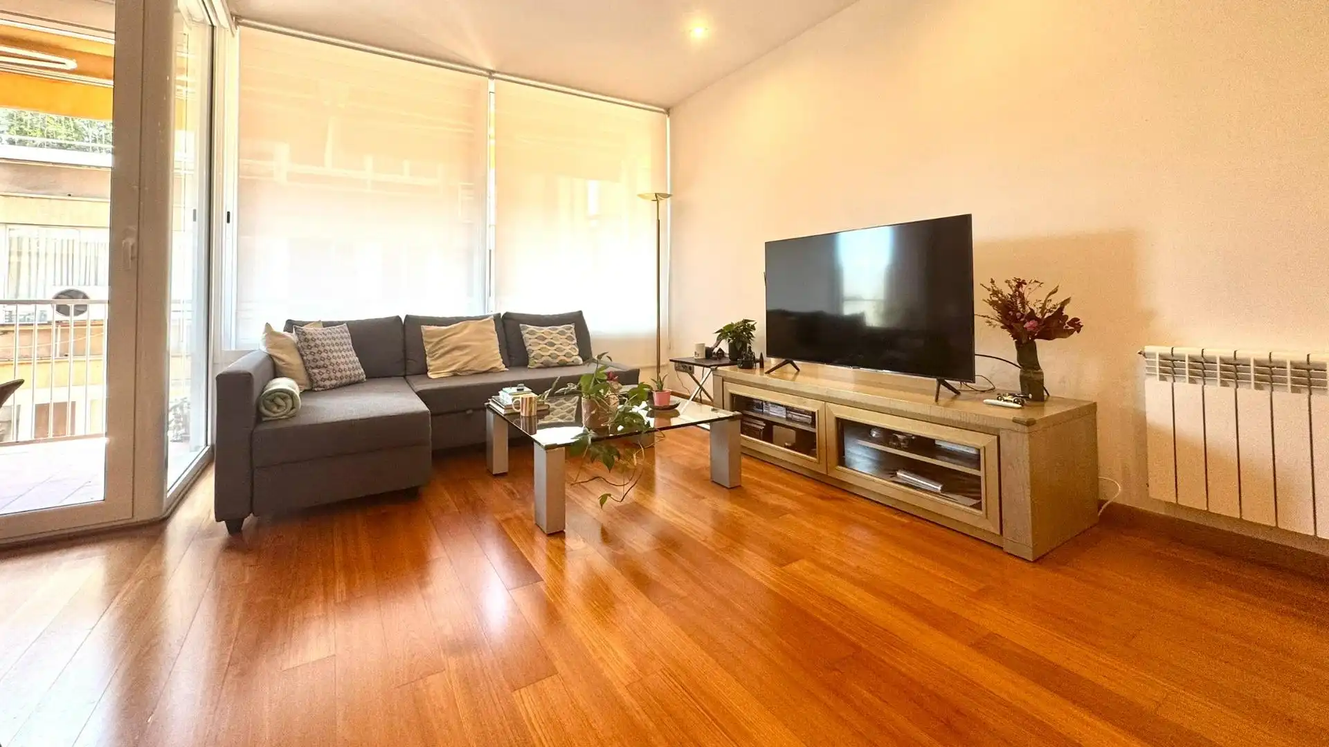 Sala de estar de Piso en venta en Barcelona con Aire acondicionado, Calefacción y Parquet
