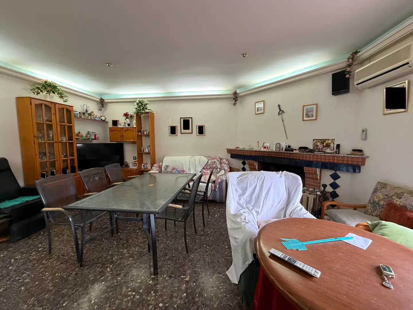 Living room of Houses for sale in Úbeda  with Air Conditioner, Private garden and Storage room