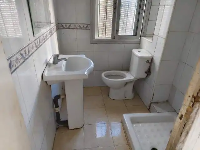 Bathroom of Flat for sale in Sevilla
