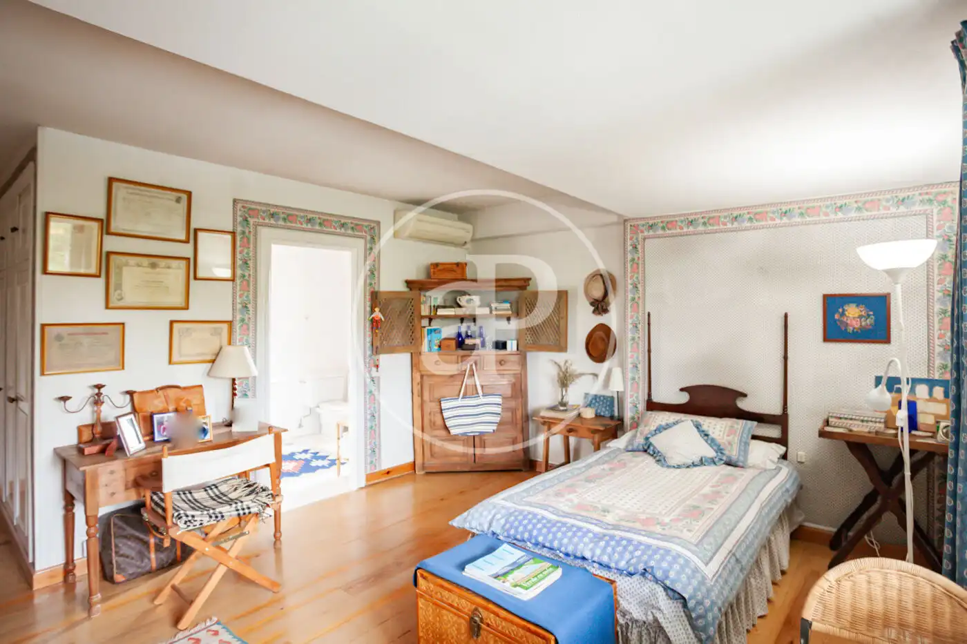 Bedroom of Houses for sale in Madrid  with Heating, Private garden and Terrace