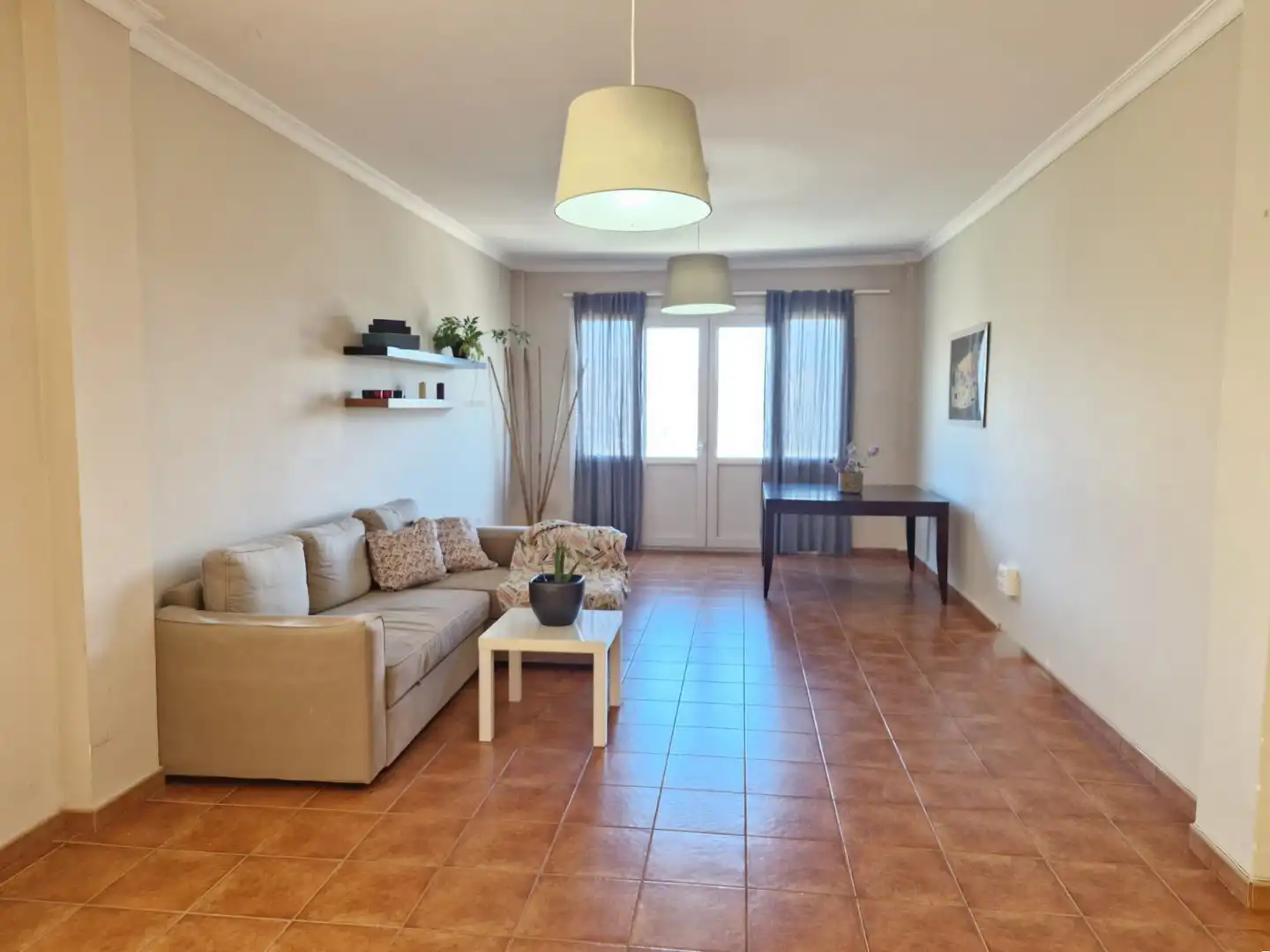 Sala d'estar de Casa o xalet en venda en Las Palmas de Gran Canaria amb Jardí privat, Terrassa i Balcó