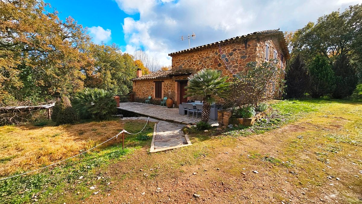 Jardí de Finca rústica en venda en Galaroza amb Calefacció, Jardí privat i Terrassa