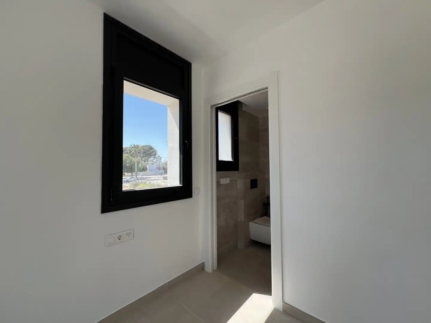 Maison mitoyenne avec terrasse à vendre à SINIES DE LES, imagen 15