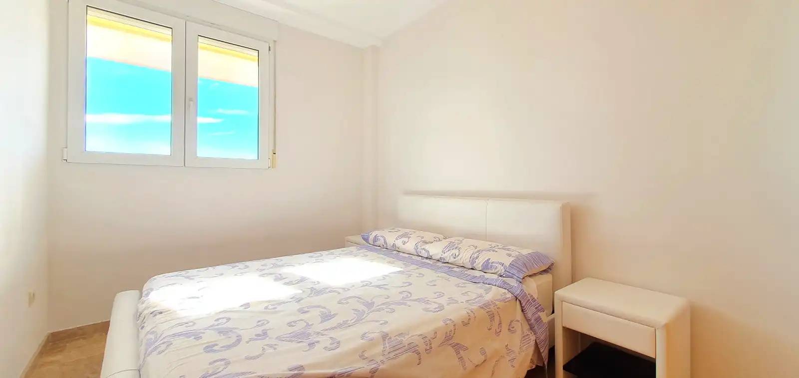 Schlafzimmer von Wohnungen zur Miete in Dénia mit Klimaanlage, Heizung und Terrasse