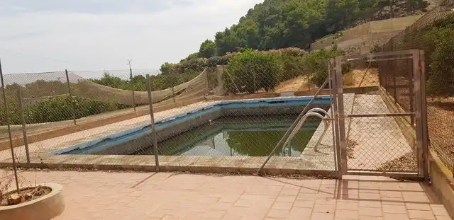 Piscina de Finca rústica en venda en Tavernes de la Valldigna amb Calefacció, Jardí privat i Terrassa