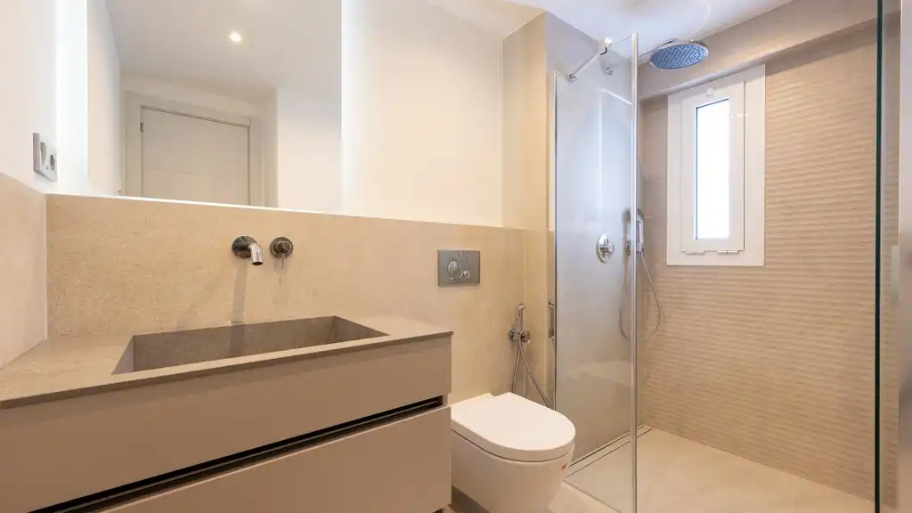 Bany de Apartament en venda en Calvià amb Aire condicionat, Calefacció i Moblat