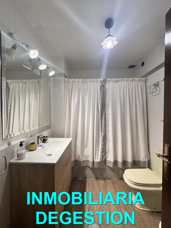 Bathroom of Attic for sale in Linares  with Terrace, Storage room and Balcony
