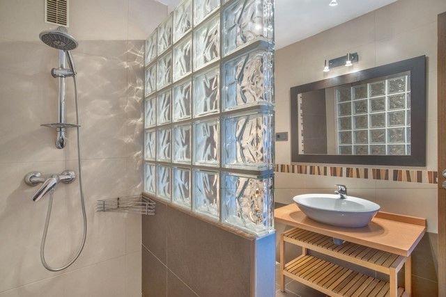 Bany de Pis de lloguer en Málaga Capital amb Aire condicionat, Calefacció i Terrassa