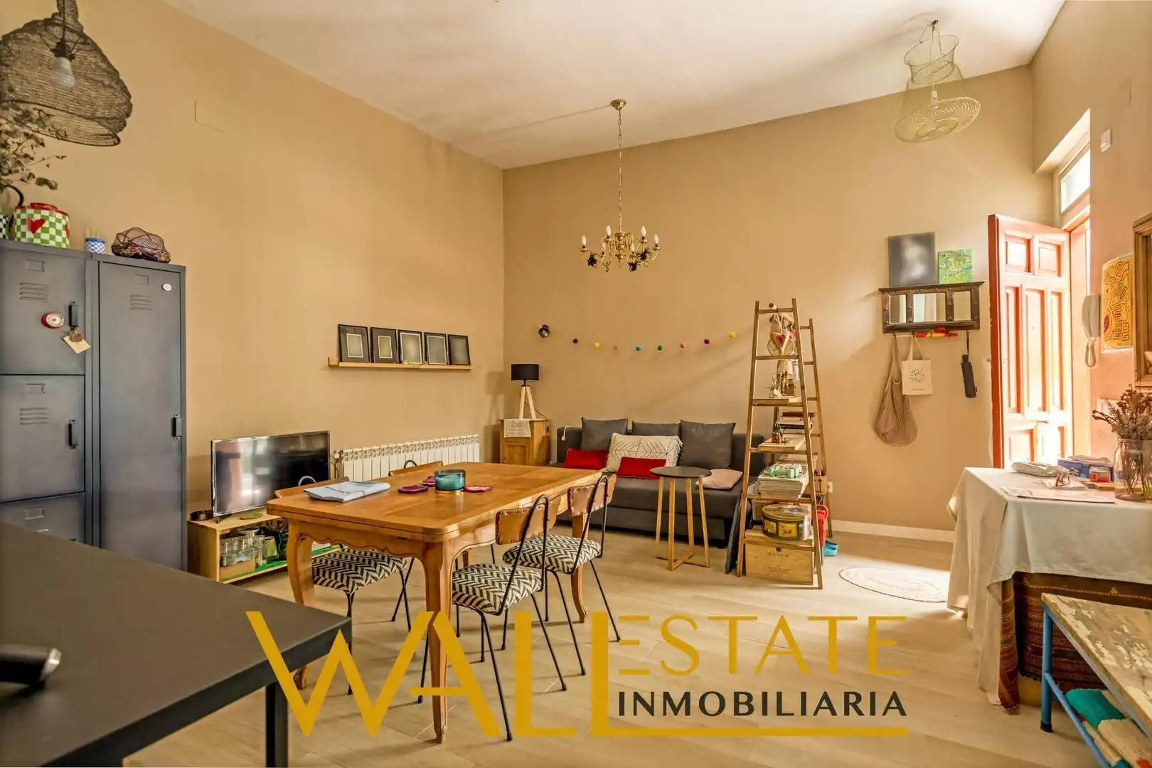 Vista exterior de Planta baja en venta en Madrid con Calefacción