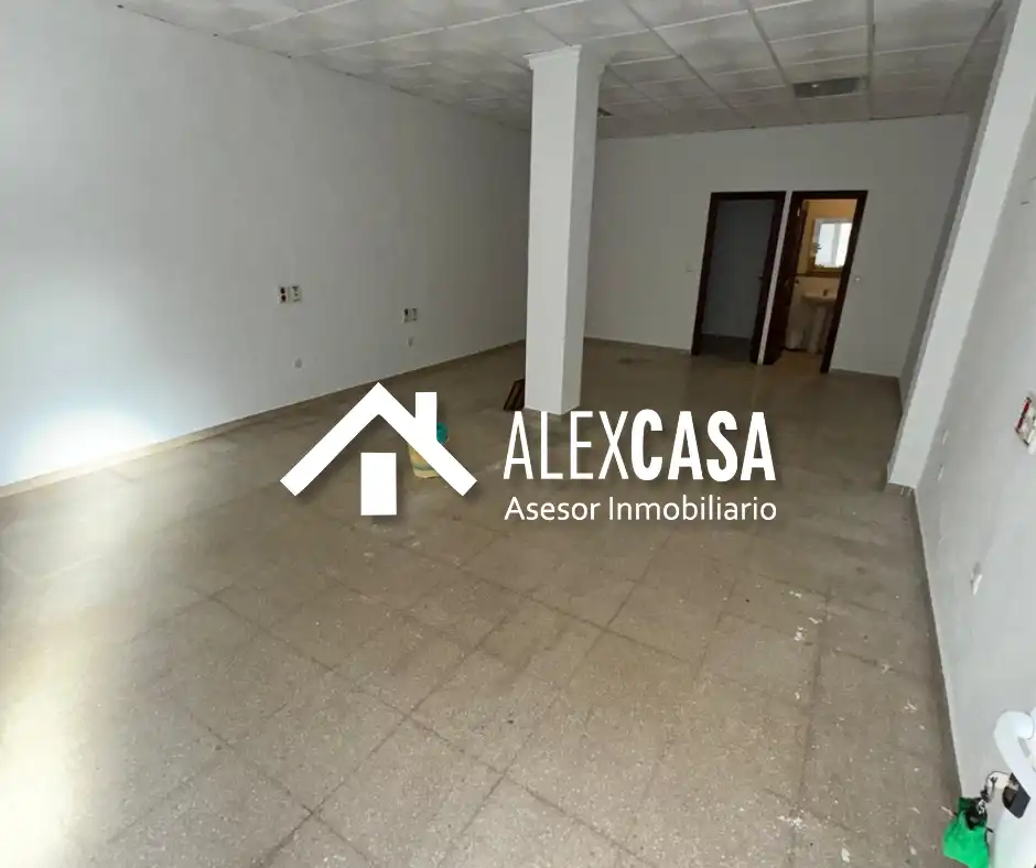 Local comercial en venda a Cabra, imagen 3