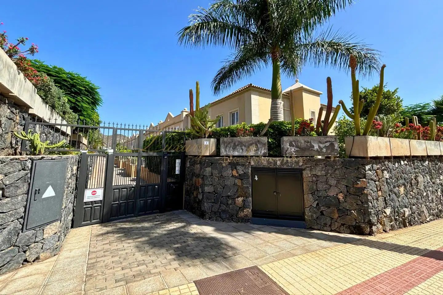 Exterior view of Houses for sale in Adeje  with Air Conditioner, Terrace and Furnished