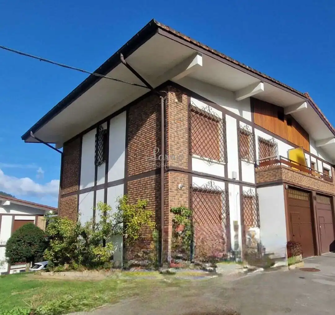 Maison mitoyenne avec balcon à vendre à Albakoa, imagen 2