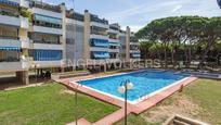 Vista exterior de Apartament en venda en Gavà amb Aire condicionat, Terrassa i Piscina