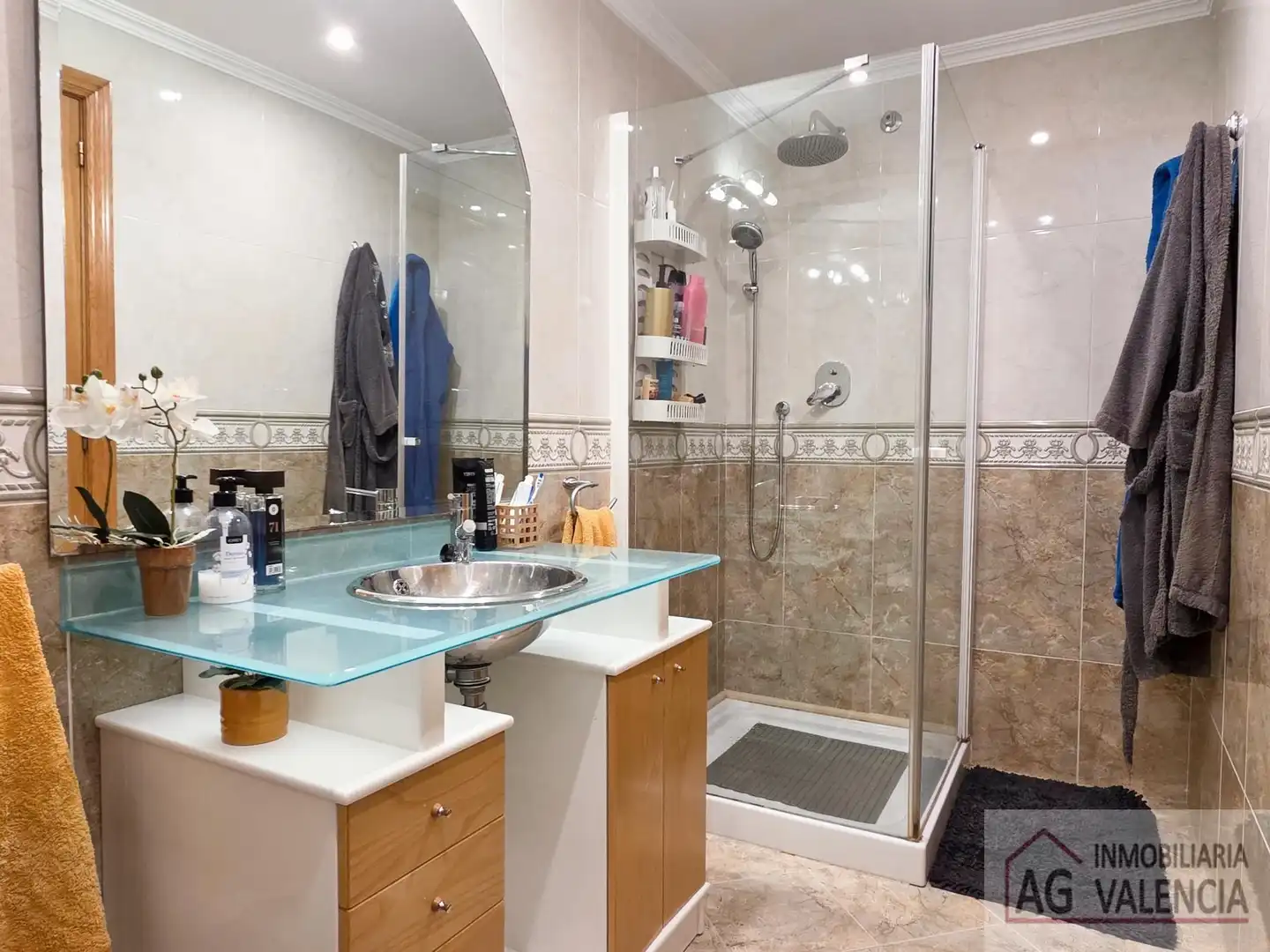 Baño de Piso de alquiler en Almenara con Aire acondicionado, Calefacción y Amueblado