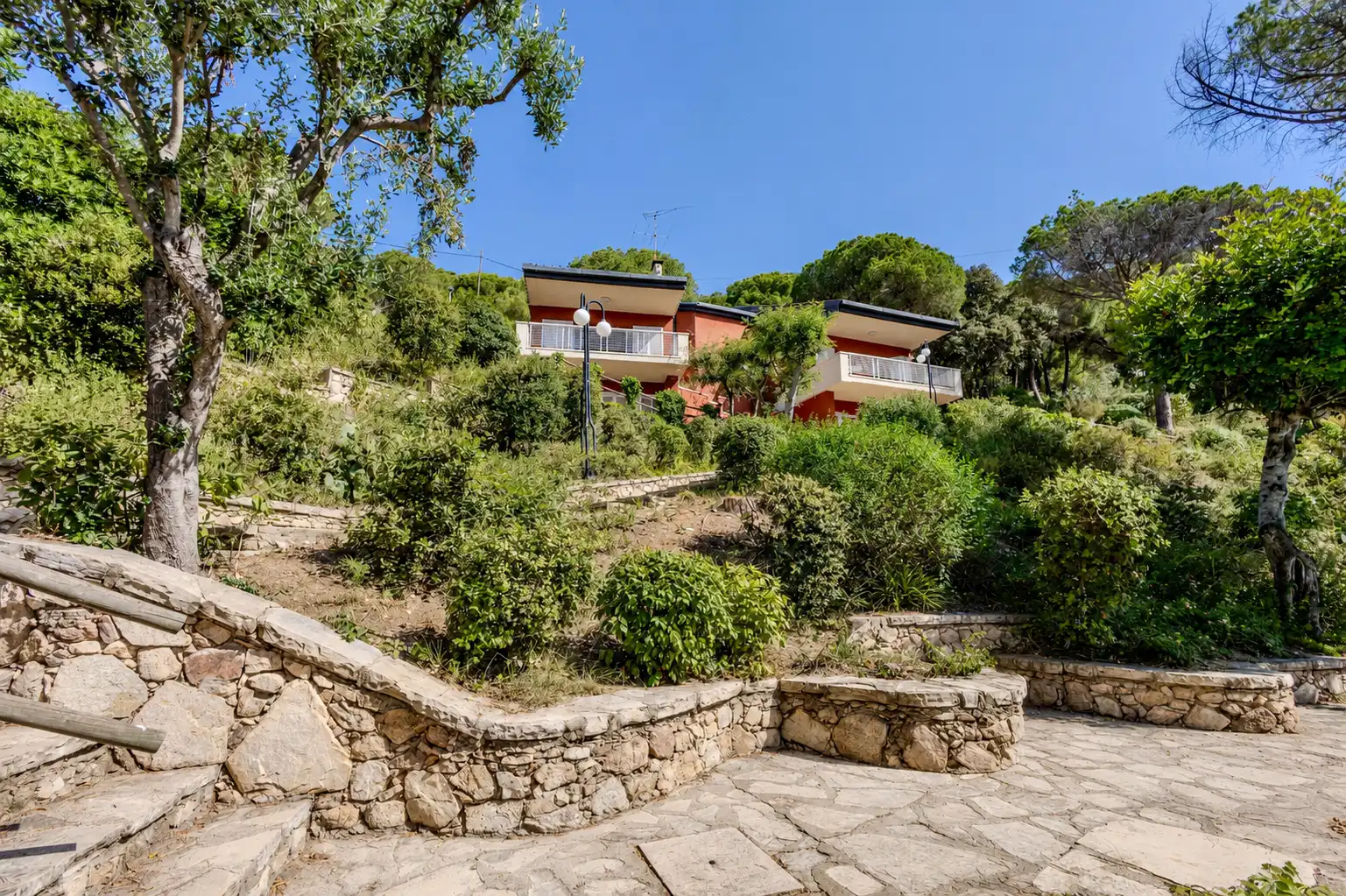 Detached house with pool for sale in Camí de la Montanya