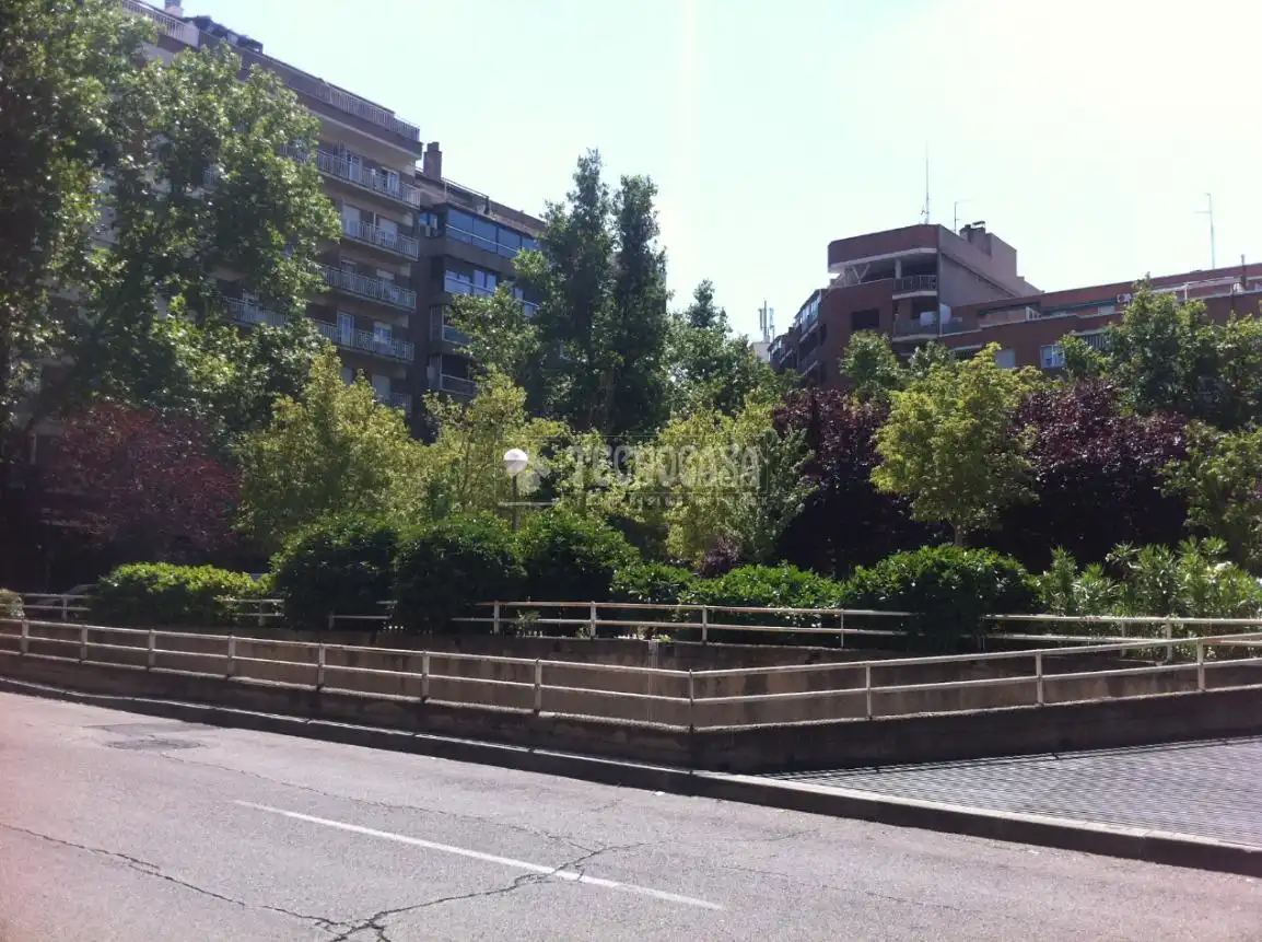 Individual amb ascensor en venda a Calle Alustante, imagen 6