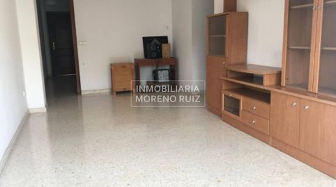 ACOGEDOR PISO EN PLANTA BAJA CON PARKING.