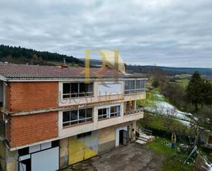Außenansicht von Wohnung zum verkauf in Valderrueda mit Heizung, Terrasse und Abstellraum