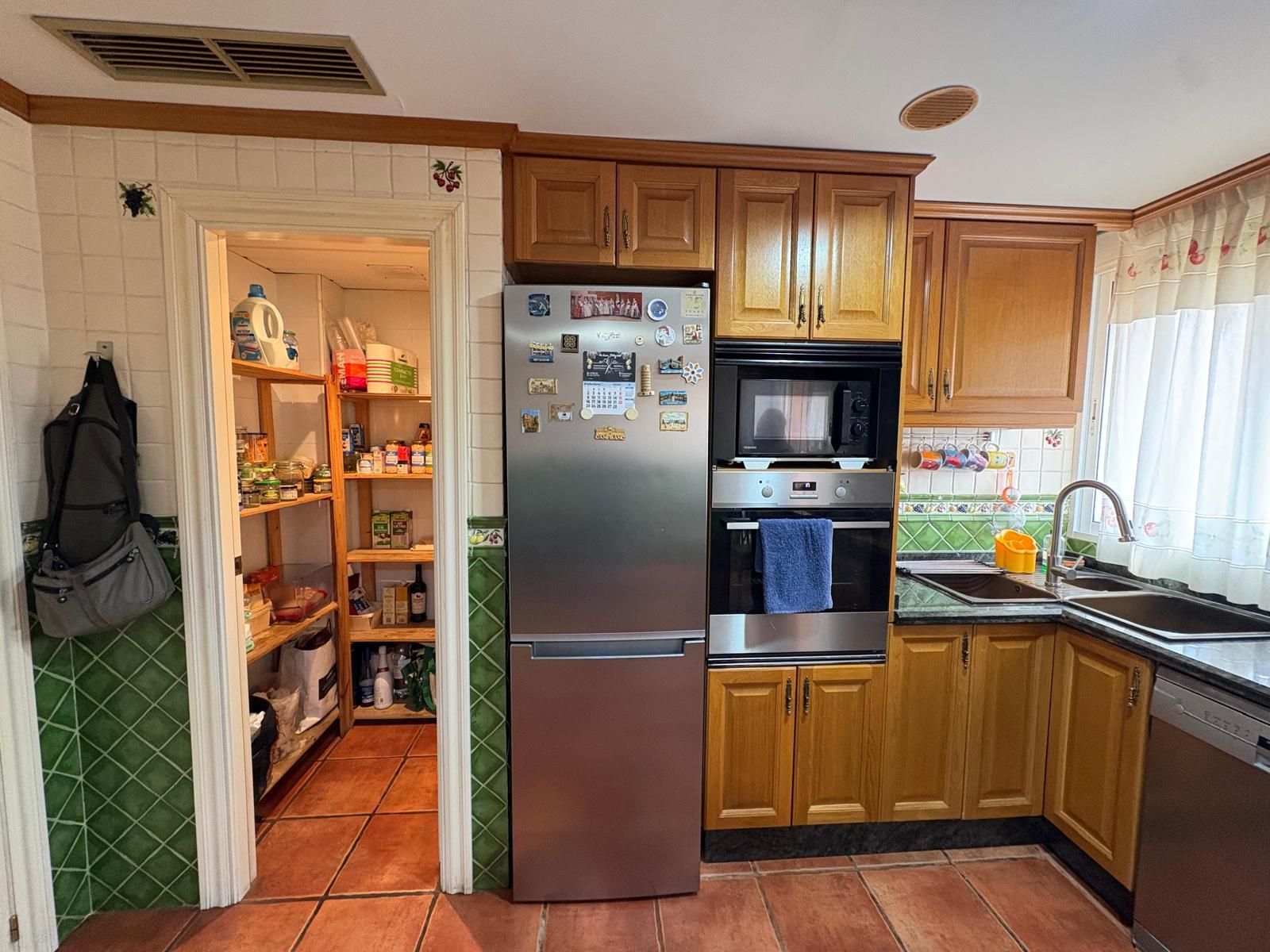 Cuina de Àtic en venda en  Valencia Capital amb Aire condicionat, Calefacció i Jardí privat