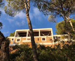 Vista exterior de Casa o xalet de lloguer en Santa Eulària des Riu amb Aire condicionat i Piscina