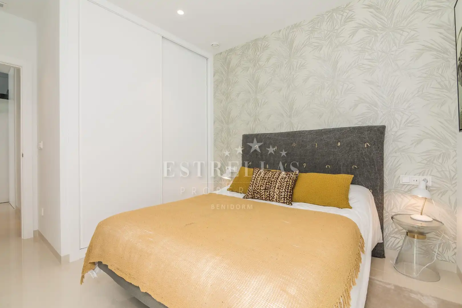 Chalet con piscina en venta en Golf Bahía, imagen 11