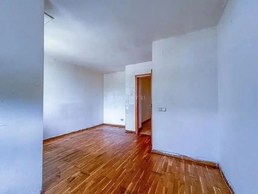 Piso en venta en TURO, 9, Montgat