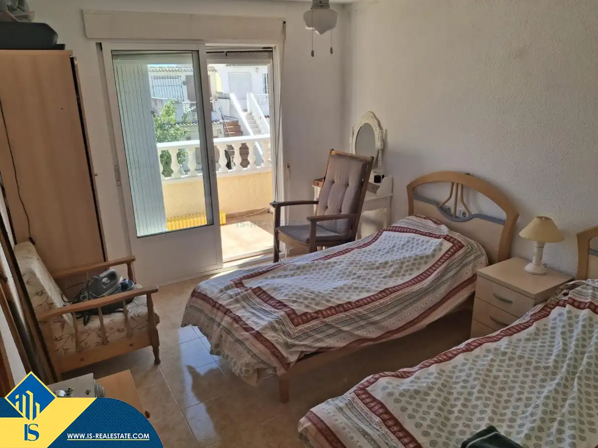 Casa con piscina en venta en Zona Carrefour - Urbanizaciones, imagen 18