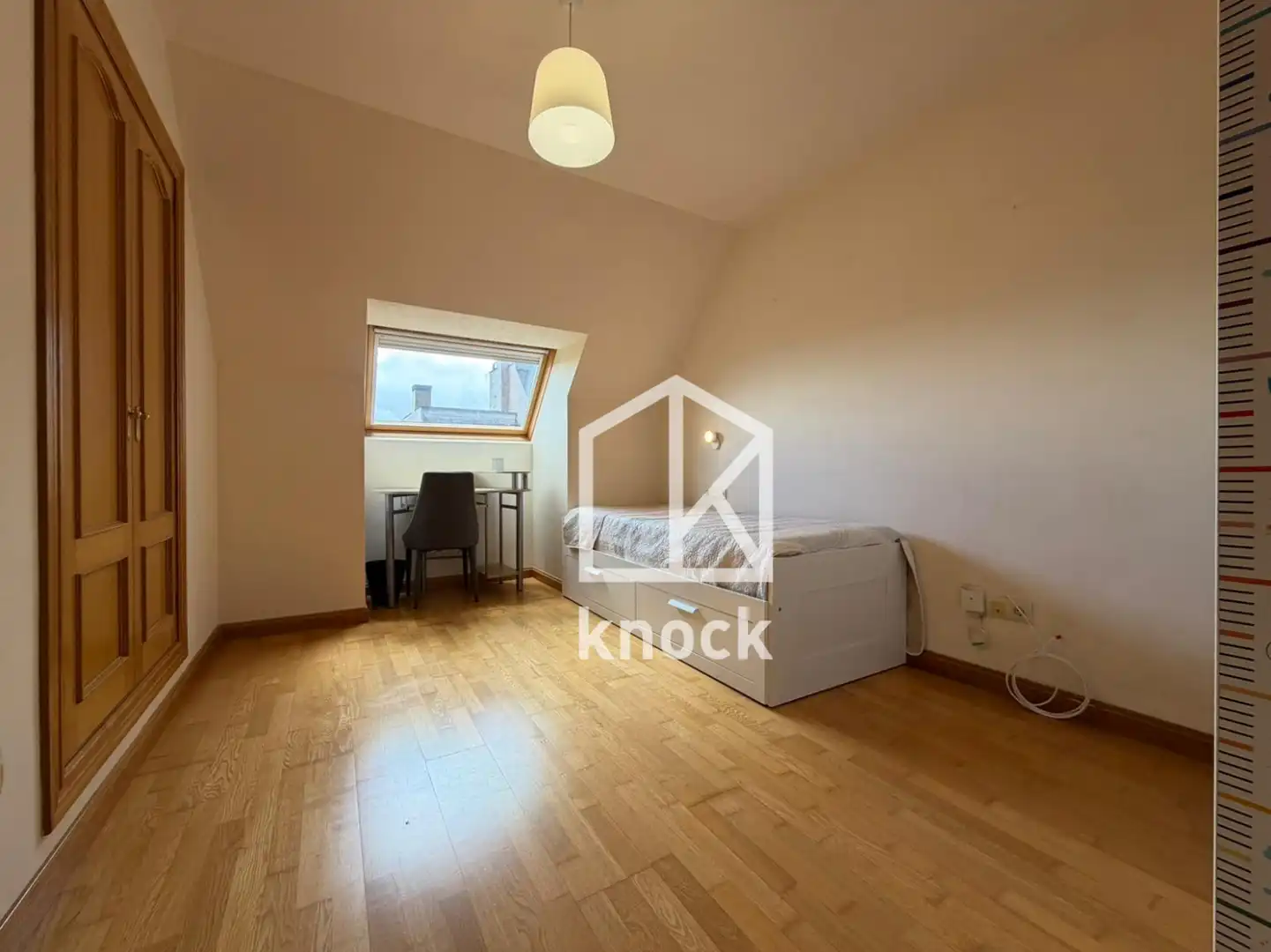 Piso en venta en Oviedo  con Calefacción, Jardín privado y Trastero