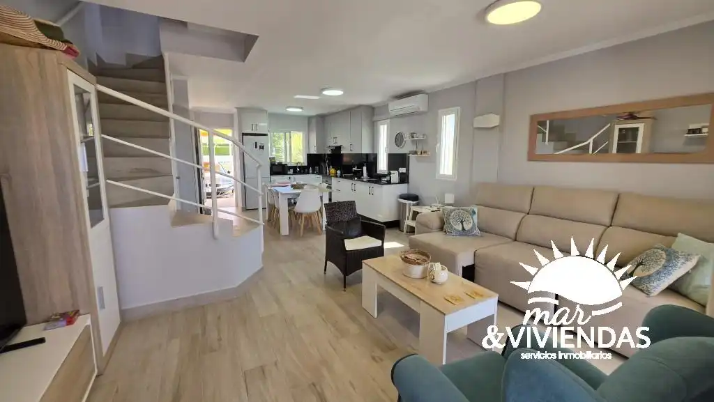 Sala de estar de Casa o chalet en venta en Mojácar con Aire acondicionado, Calefacción y Jardín privado