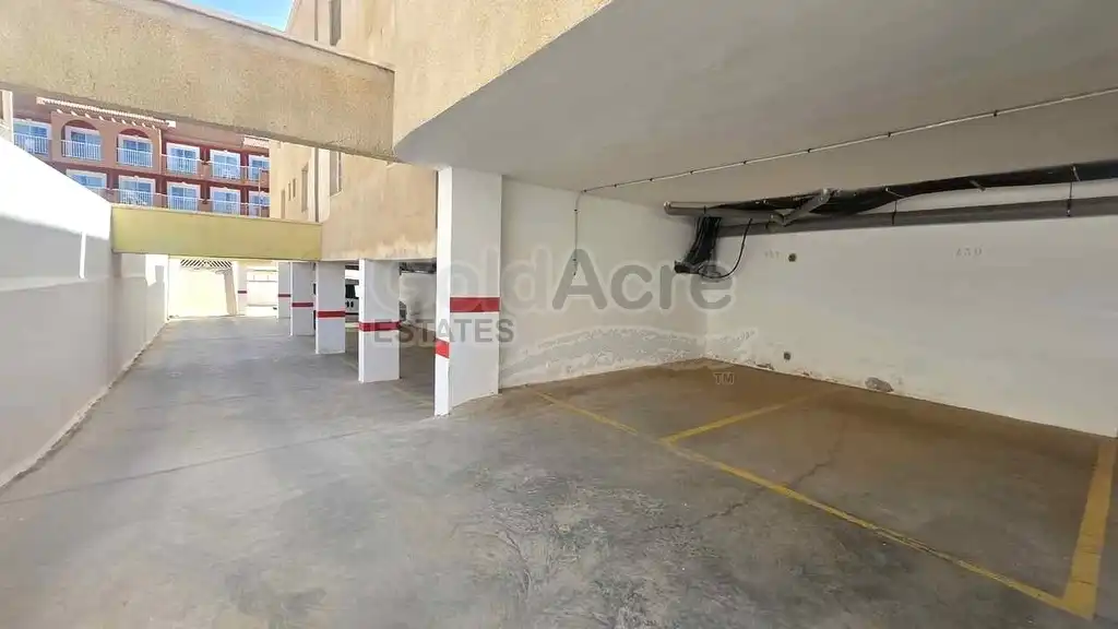 Aparcament de Apartament en venda en Antigua