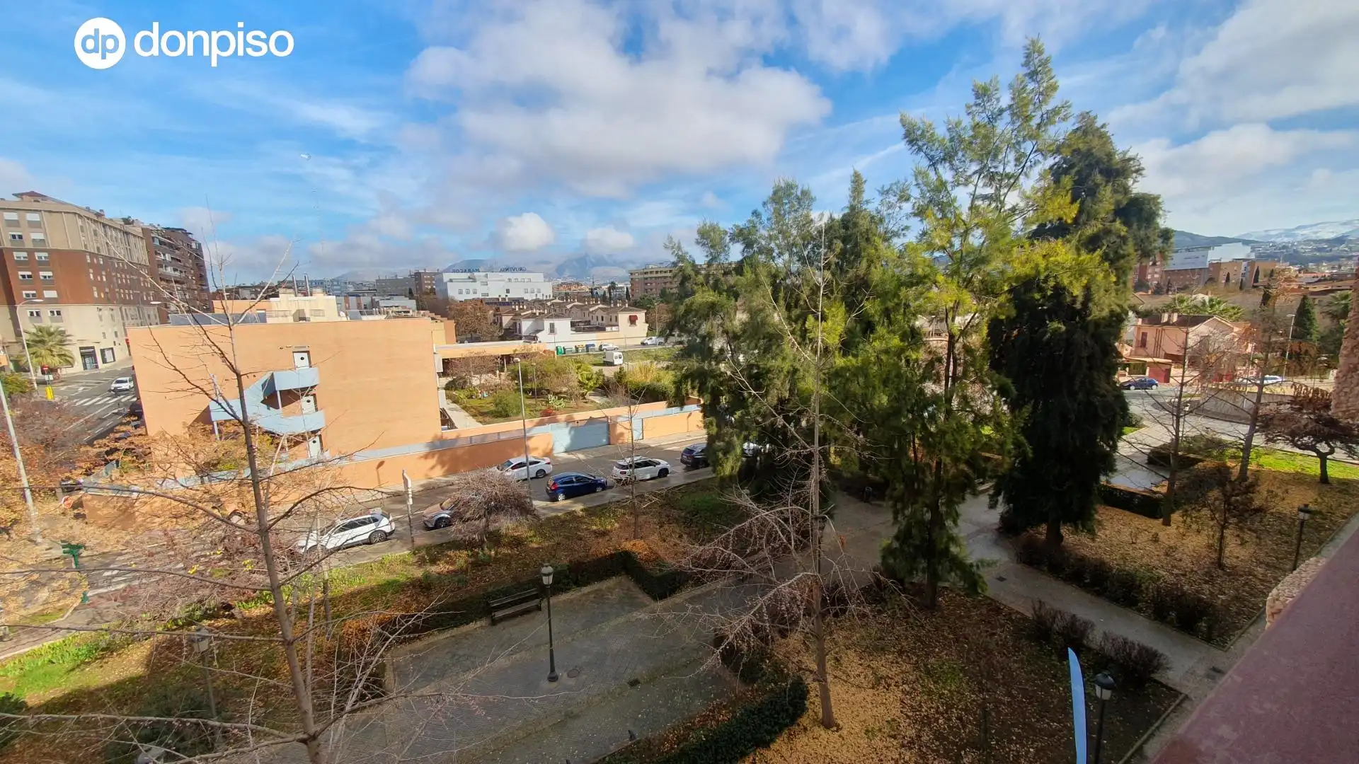 Exterior view of Flat for rent in Granada  with Air Conditioner, Heating and Terrace