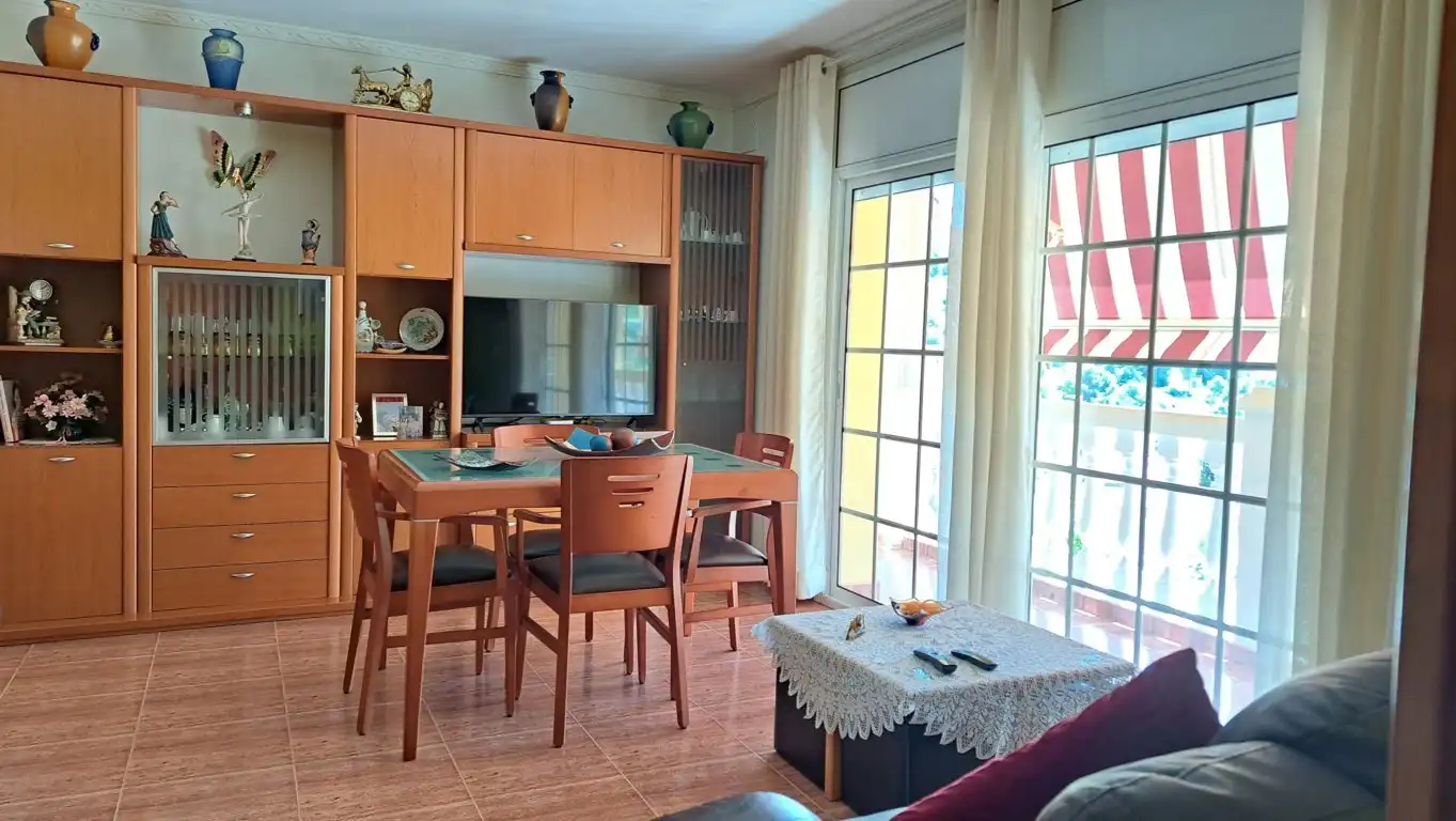 Sala de estar de Casa o chalet en venta en Castellet i la Gornal con Aire acondicionado, Calefacción y Jardín privado