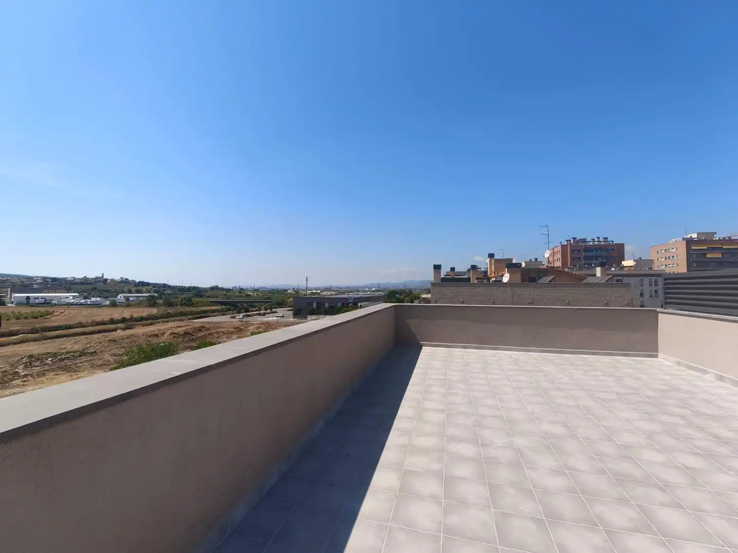 Dúplex con terraza en venta en La Girada