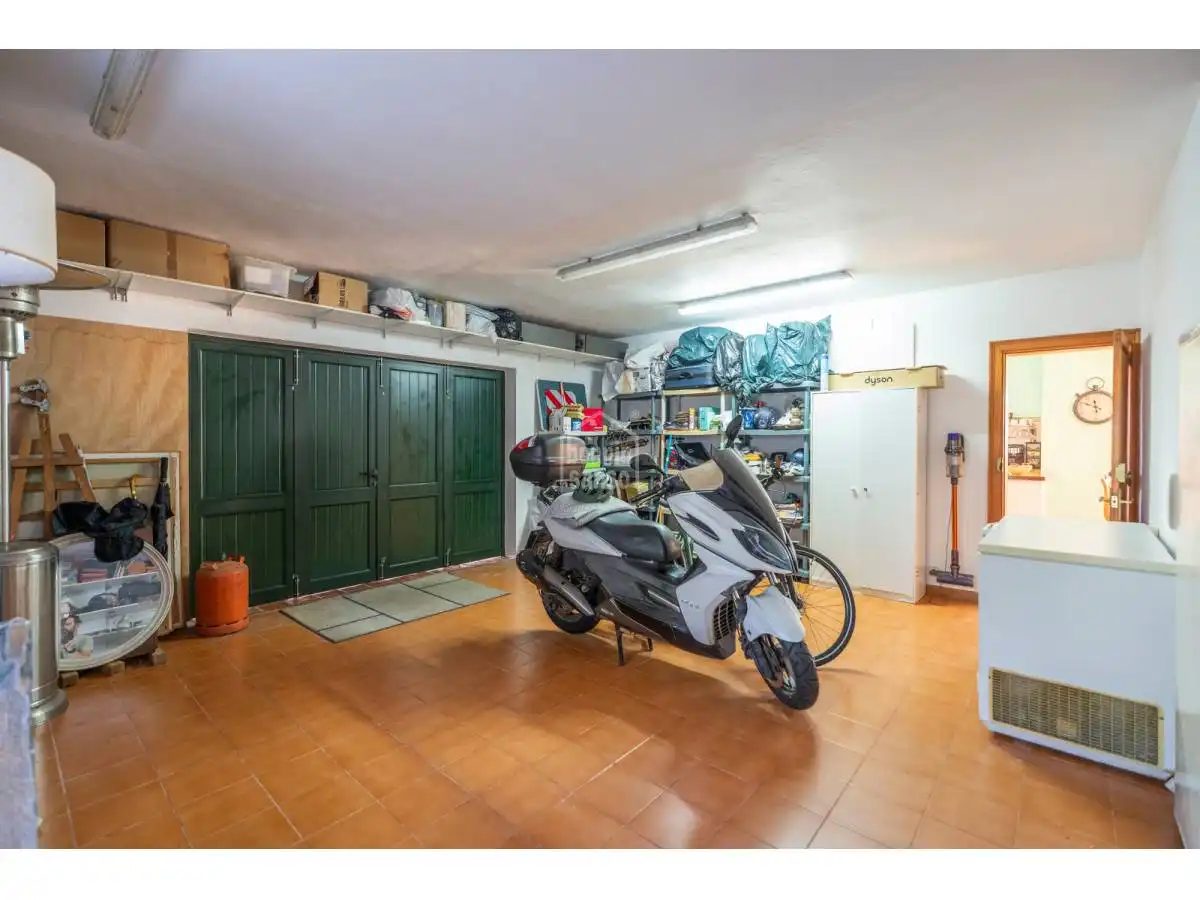 Aparcament de Casa o xalet en venda en Es Castell amb Calefacció, Jardí privat i Terrassa