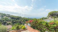 Vista exterior de Casa o xalet en venda en Lloret de Mar amb Terrassa i Piscina