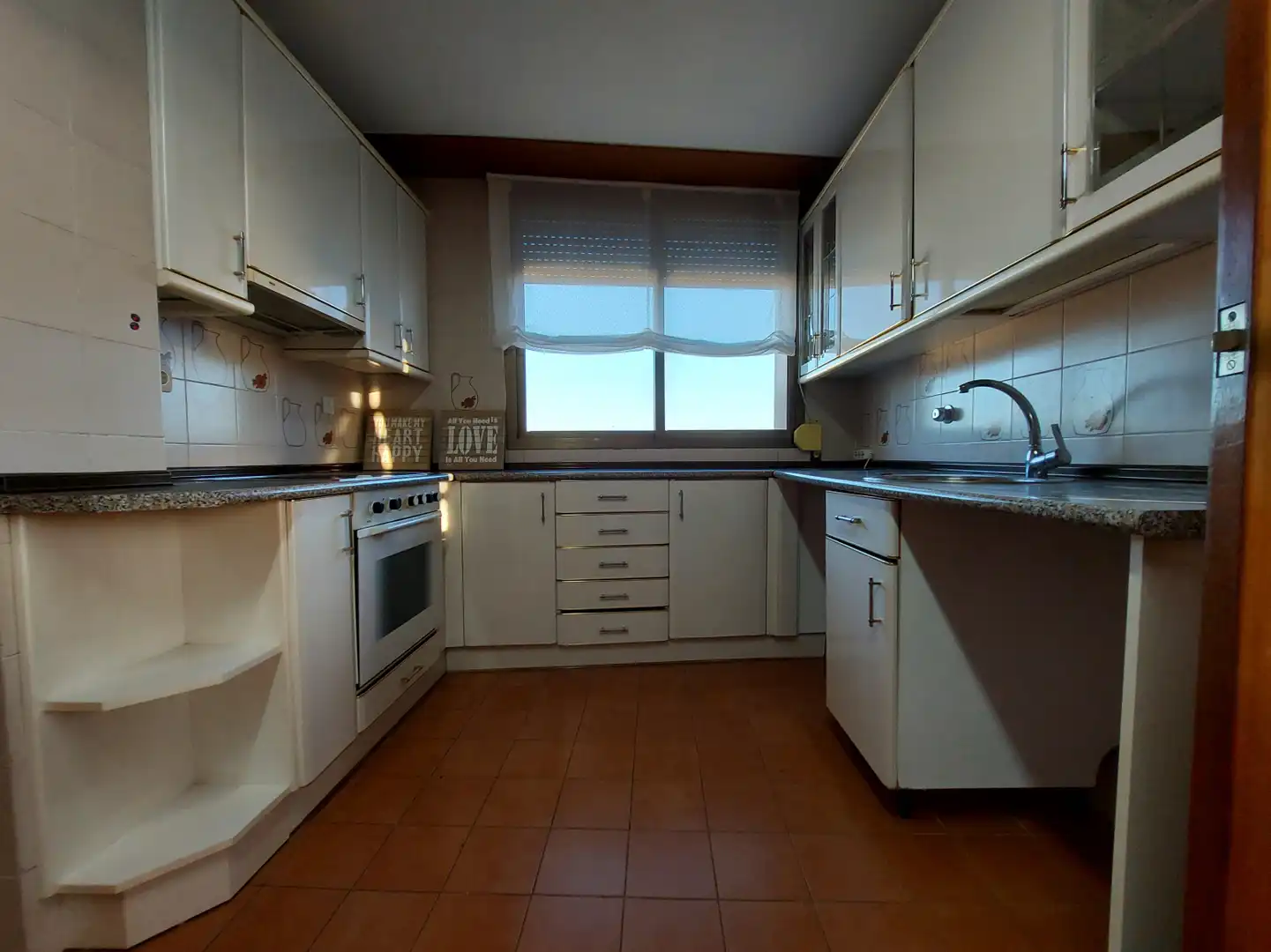 Cocina de Piso de alquiler en  Logroño con Calefacción, Terraza y Trastero