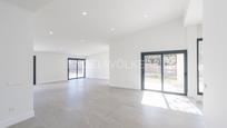 Living room of House or chalet for sale in Villanueva de la Cañada  with Air Conditioner, Heating and Private garden