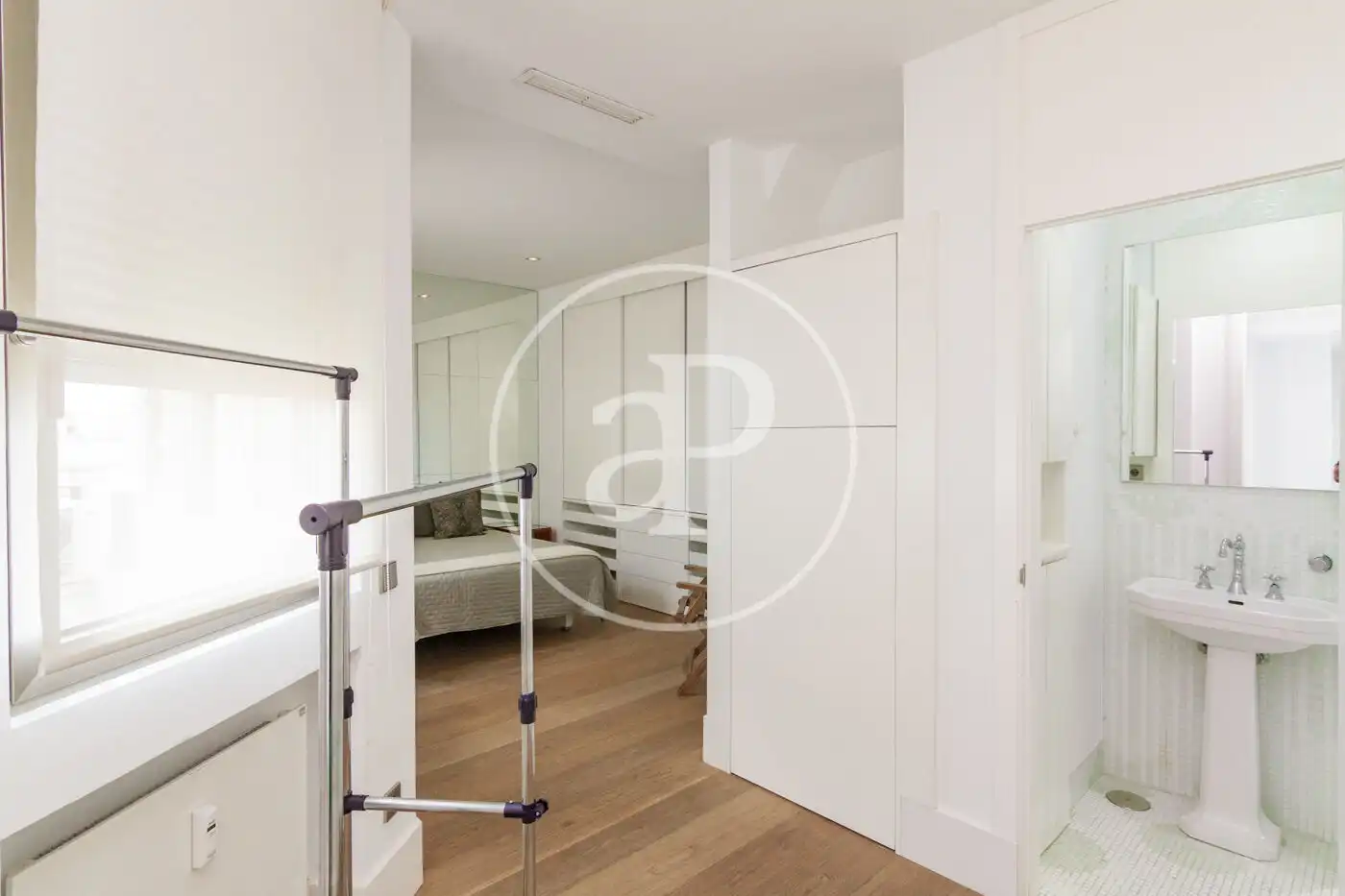Habitación de Ático en venta en Madrid con Aire acondicionado, Calefacción y Jardín privado