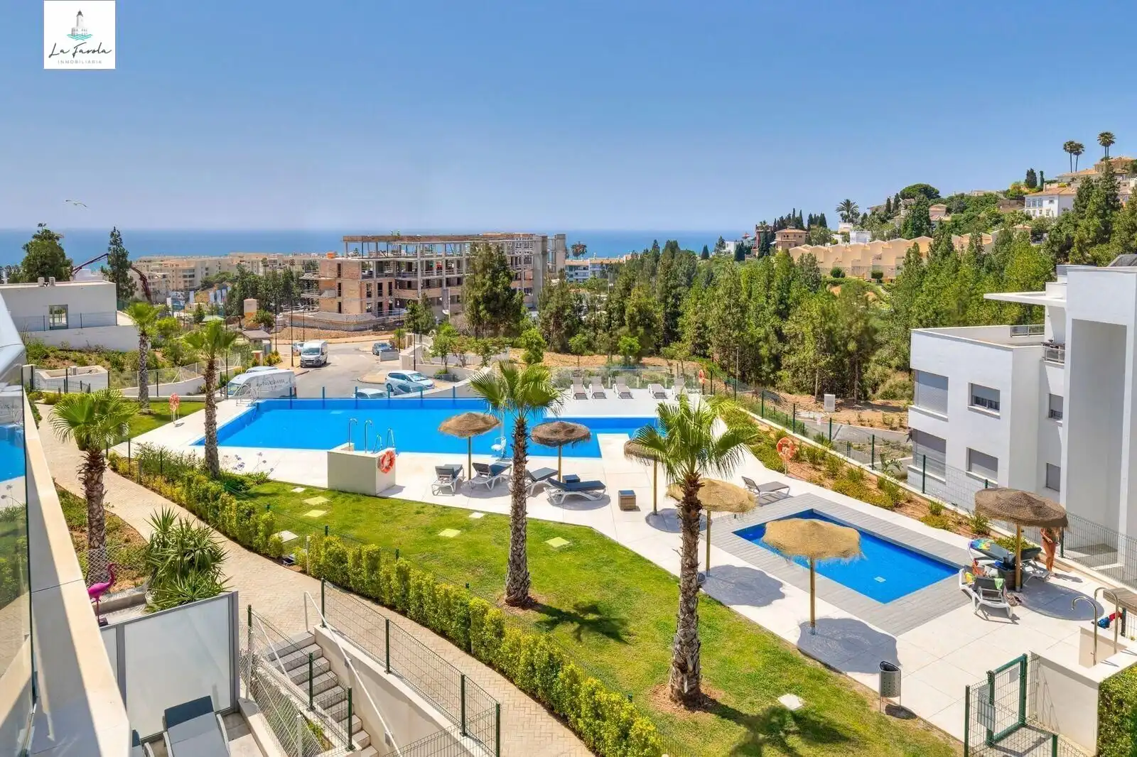 Apartament amb piscina en venda a Calle Aralia