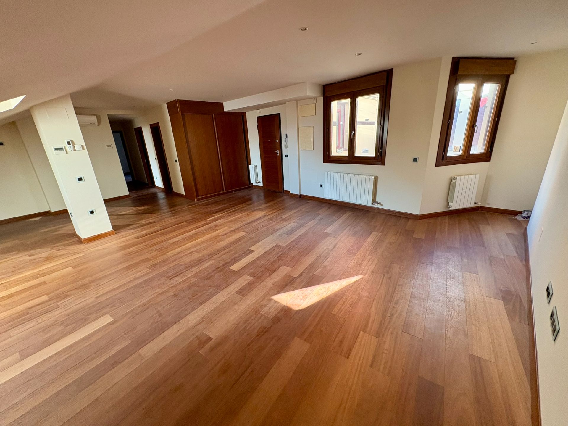 Attic for sale in Valladolid Capital  with Air Conditioner, Heating and Parquet flooring