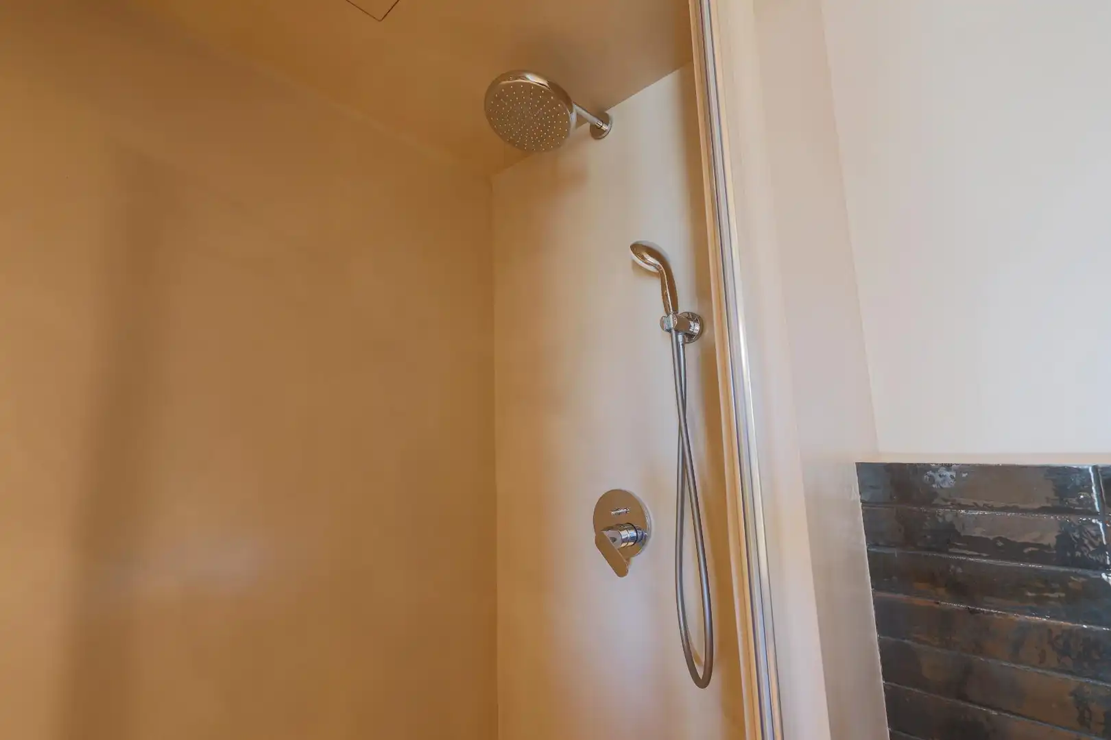 Baño de Piso de alquiler en L'Hospitalet de Llobregat con Aire acondicionado, Calefacción y Parquet