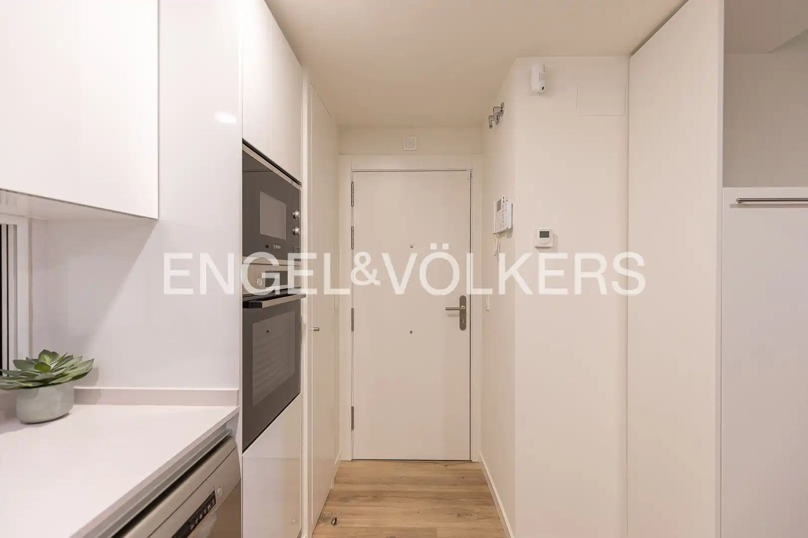 Kitchen of Flat for rent in Madrid  with Air Conditioner, Heating and Private garden
