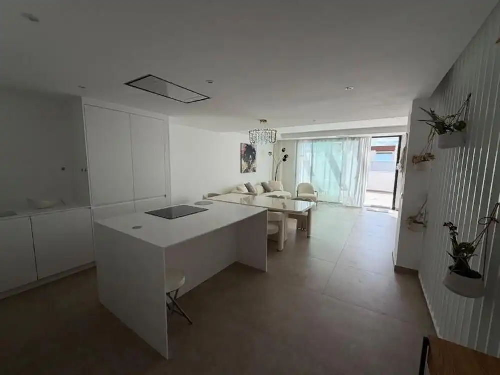 Attic for rent in Cancelada