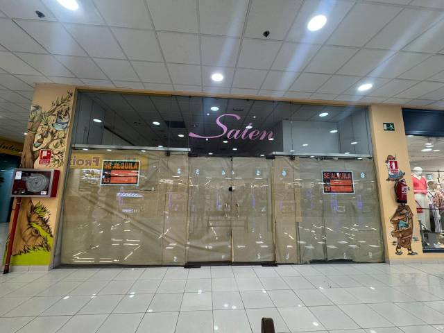 Local comercial en Alquiler en Estrada de Castela en Piñeiros- Freixeiro